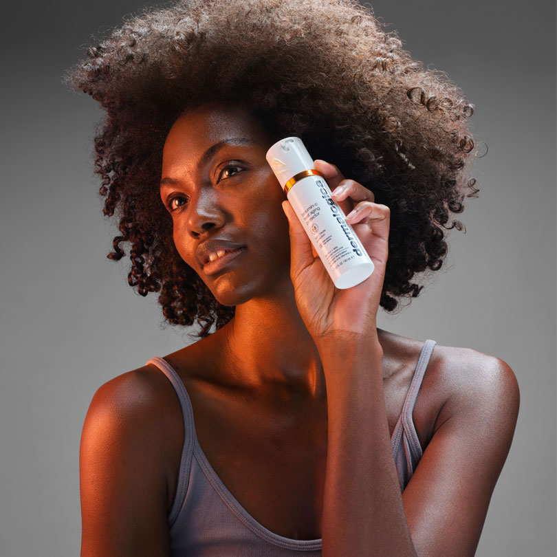 Gesichtsbehandlung bei Dominique Friesen, DF-Kosmetikstudio, 66773 Schwalbach, mit dem neuen Produkt von 'Dermalogica - BioLumin-C Heat Aging ProtectorSPF50 ️schützt vor UV-Strahlen & Hitze - Spendet tiefenwirksame Feuchtigkeit- Strahlkraft dank ultrastabilem Vitamin C- bringt strahlende Haut und Anti-Aging-Wirkung